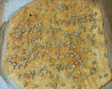Foto del paso 4 de la receta: Coca de pipas con base de pizza