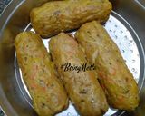 A picture of step 3 of Mix Veggies Jowar Muthiya.