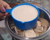 A picture of step 1 of Oats bran banana smoothie.