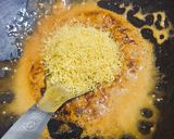 બેસન સેવ ચીકી(Besan sev Chikki recipe in Gujarati) રેસીપી સ્ટેપ2ફોટો