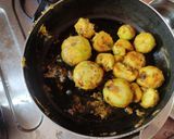 A picture of step 4 of Aloo tinda sabji.