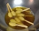 Foto langkah ke 4 dari resep Sate tape goreng.