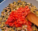 Pas rețetă Paste cu vânătă, roșioare și mozzarella și șunculiță afumată 4 fotografie