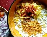 A picture of step 4 of Mumbai bhel.