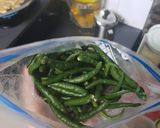 Foto langkah ke 5 dari resep Tips Dapur #03 Menyimpan Cabe.