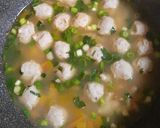 Foto langkah ke 3 dari resep Sop ceker bakso.