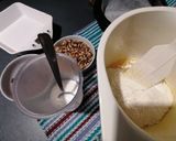 Foto del passaggio 3 della ricetta Torta semplice di compleanno, noci e cioccolato🥧🍫🎁🎉🎊🎈