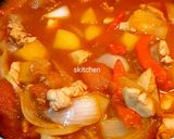 Foto langkah ke 7 dari resep Tomato Chicken Stew / Bistik Ayam Pedas.