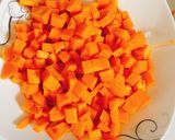 Hình bước làm 3 của món Cháo móng giò cà rốt