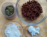 A picture of step 1 of Dahi Chane Ke Kabab.