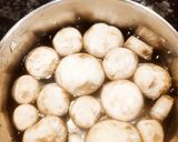 A picture of step 2 of Chilli garlic mushroom.