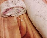 Foto del paso 7 de la receta: Pizza arrollada de jamón, mozzarella, cebolla y roquefort