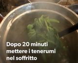 Foto del passaggio 2 della ricetta Busiate con tenerumi, zucca e fiori