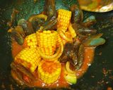 Foto langkah ke 5 dari resep Kerang ijo saus padang.