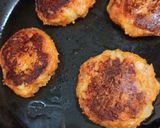 A picture of step 5 of Ragda Patties.
