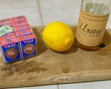 Foto langkah ke 1 dari resep Teh Madu Lemon Hangat.