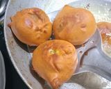 काजू स्टफ्फिंग बटाटा वडा (Kaju stuffing batata vada recipe in Hindi) रेसिपी चरण 7 फोटो