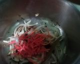 A picture of step 4 of Onion mint pulao.