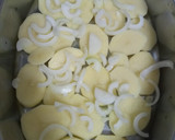Foto del paso 2 de la receta: Papas al horno con centro de carne de cerdo ahogadas en cerveza