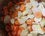 Húsleves csirkemellből🐔 recept fázis 2 fotója