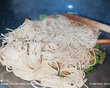 Foto del paso 5 de la receta: Udon con zanahorias, espárragos y erizos