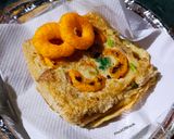 ब्रेड ऑमलेट क्रेक्स वाला(bread omelette cracks wala recipe in hindi) रेसिपी चरण 4 फोटो