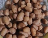 शेंगदाण्याची उसळ (shengdanyachi usal recipe in marathi) रेसिपी स्टेप 1 फोटो 