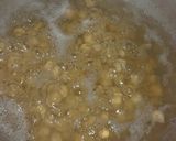 A picture of step 2 of Hummus with Tahini.