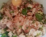 A picture of step 1 of Street Style Tawa kabab.