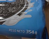 Foto del paso 1 de la receta: Postre torta Oreo® by Mycka 🍰 muuuy fácil, 4 ingredientes y sin horno🎂especial Día del Padre 🎊
