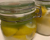 Foto del passaggio 2 della ricetta Limoni sotto sale