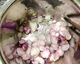 Hình bước làm 1 của món Hành phi bằng NCKD