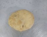 A picture of step 2 of Masala poori.