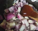 A picture of step 2 of Rajma Masala.