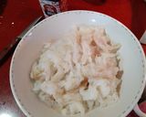 Foto del paso 1 de la receta Tortilla de bacalao y ajos tiernos