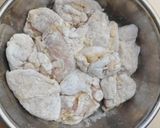 Foto langkah ke 2 dari resep Karaage (Ayam Goreng ala Jepang).
