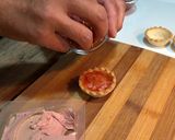 Foto del paso 2 de la receta Canapés fáciles, rápidos y económicos. Especial Navidad