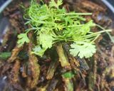 A picture of step 3 of Crispy Bhindi💚.