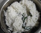 Foto langkah ke 2 dari resep Lemper Ayam Kukus.