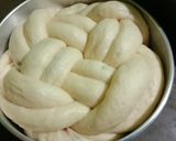 Foto langkah ke 4 dari resep Challah Bread-Braided Bread.