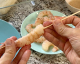 Foto del paso 1 de la receta: Gambones en crujiente de fideos de arroz
