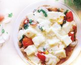 पनीर ओव्हरलोडेड चीझ पिझ्झा (paneer cheese pizza recipe in marathi) रेसिपी स्टेप 8 फोटो 