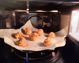 A picture of step 6 of Baked cauliflower crispies.