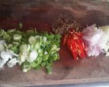 Foto langkah ke 1 dari resep Nasi goreng ikan teri.