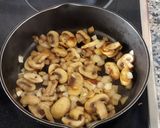 Foto del paso 2 de la receta: Albóndigas de conejo en salsa champiñón
