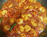 A picture of step 4 of King prawns & pointed peppers biryani.