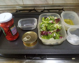 Foto del paso 1 de la receta: Ensalada de pimientos asados con atún