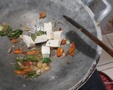 Foto langkah ke 3 dari resep 84. tumis tahu tauge.
