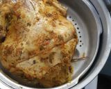 صورة لخطوة 4 من وصفة دجاجة مبخرة و محمرة و محشية شعرية 🍗👌