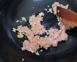 Foto langkah ke 3 dari resep Pad Kra Pao (Ayam tumis kemangi ala Thailand).